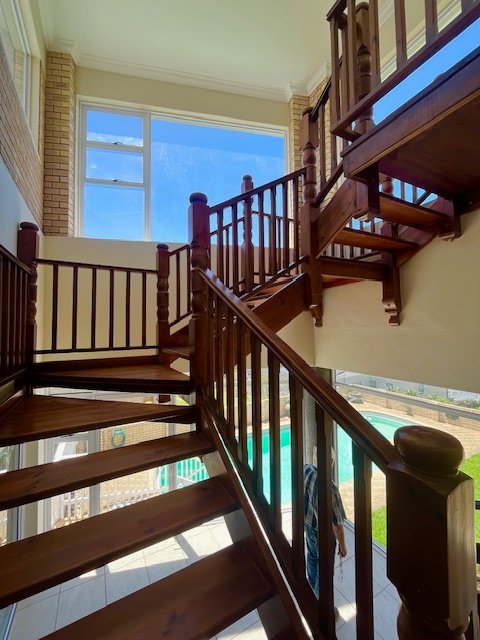 4 Bedroom Property for Sale in Menkenkop Western Cape